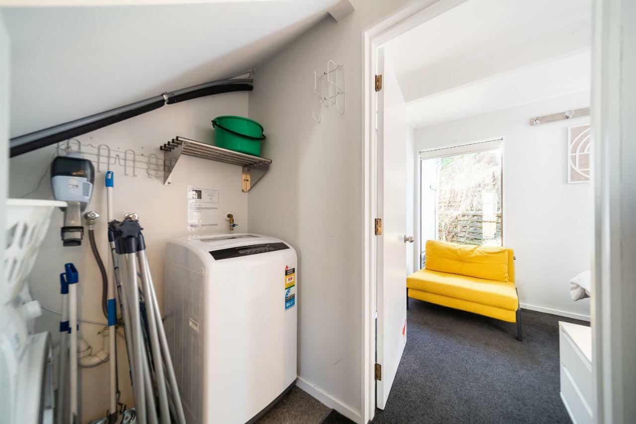 Central, Modern Loft Style Home - 2 Min Walk From Town Queenstown Eksteriør billede